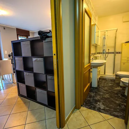 Turin Airport G 레이니