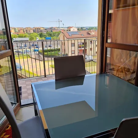 Turin Airport G 레이니